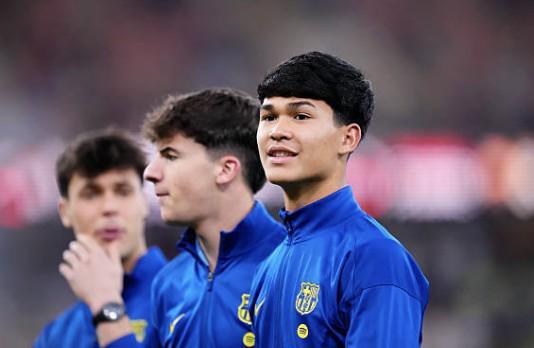 BOB半岛官网-世体：巴萨更衣室内部有消息称德罗可能会加盟巴黎圣日耳曼